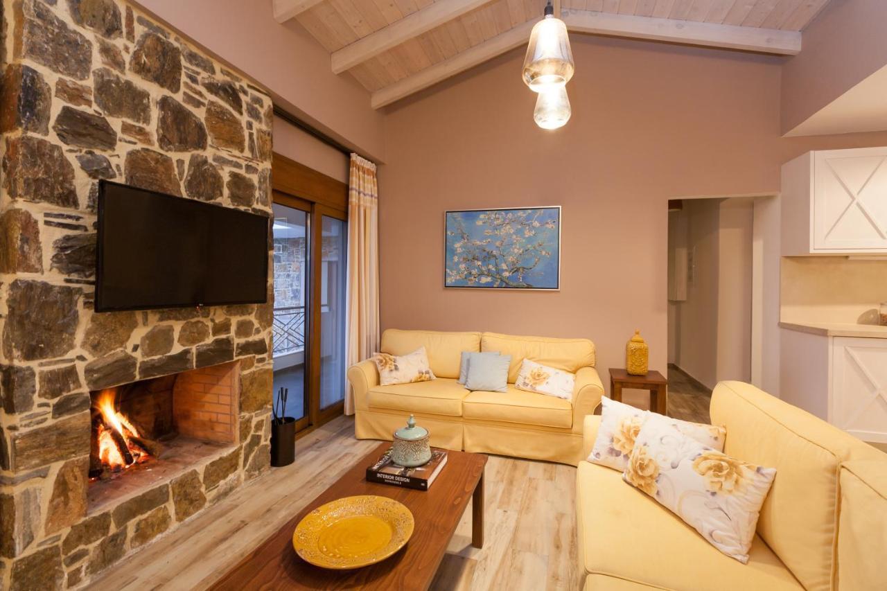 Villa Angelica Meronas Luaran gambar