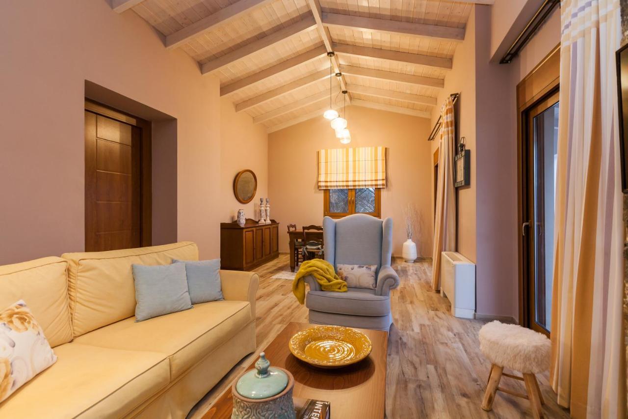 Villa Angelica Meronas Luaran gambar