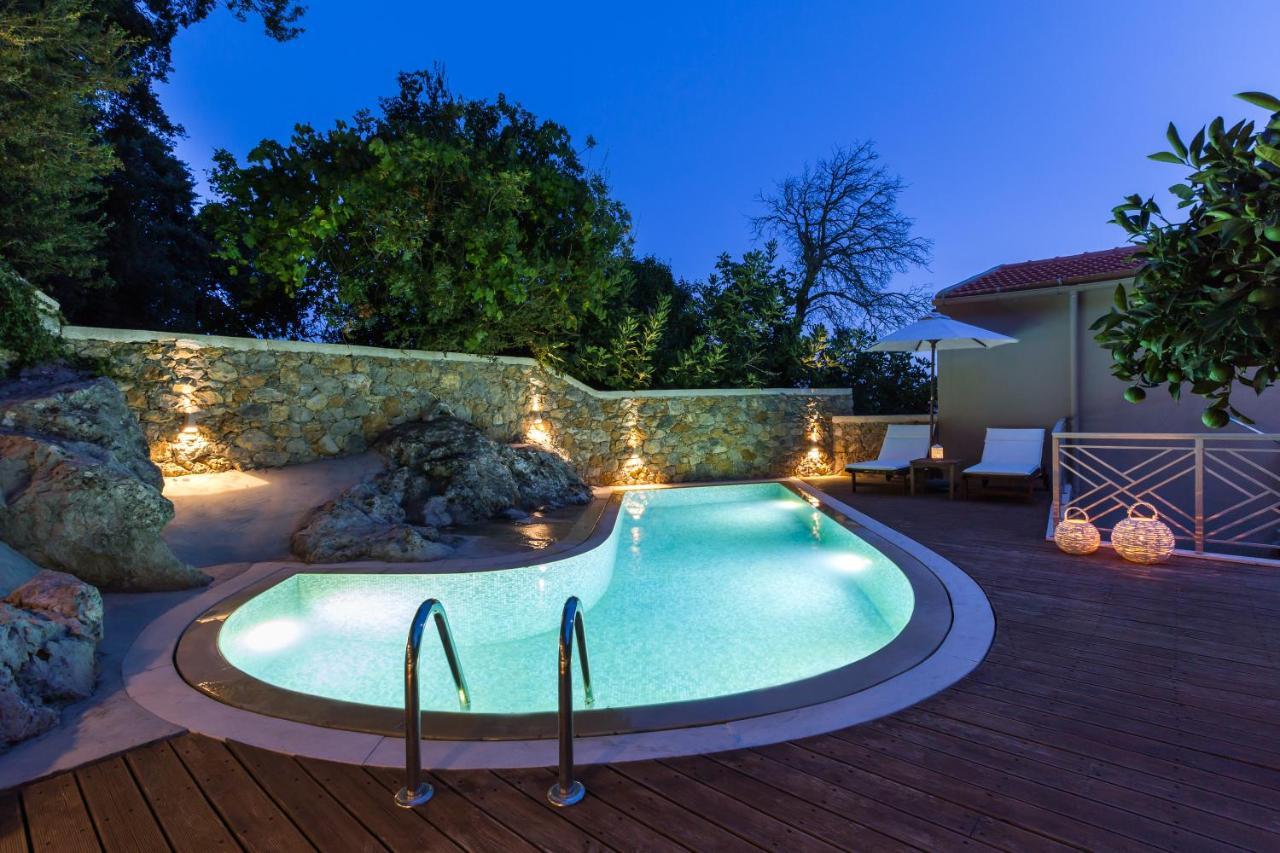 Villa Angelica Meronas Luaran gambar