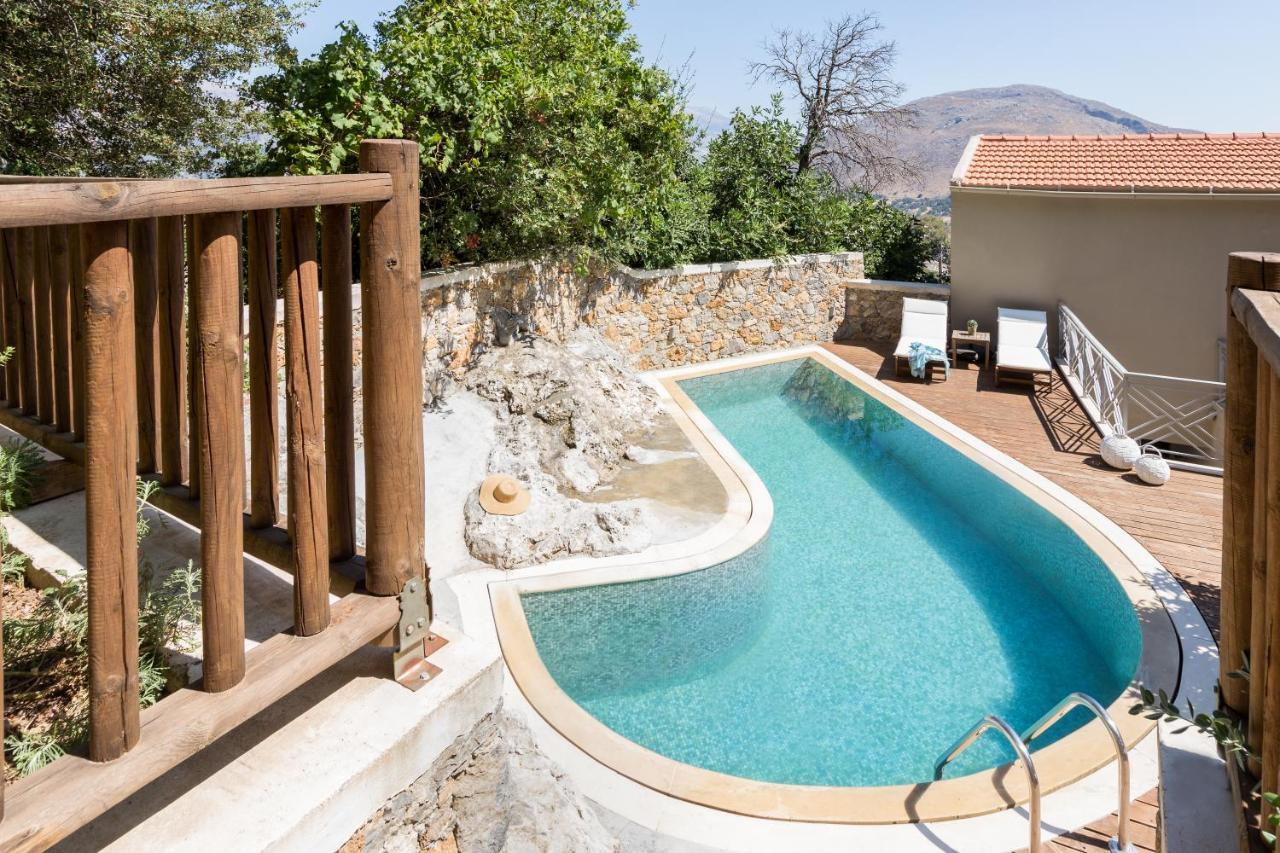 Villa Angelica Meronas Luaran gambar