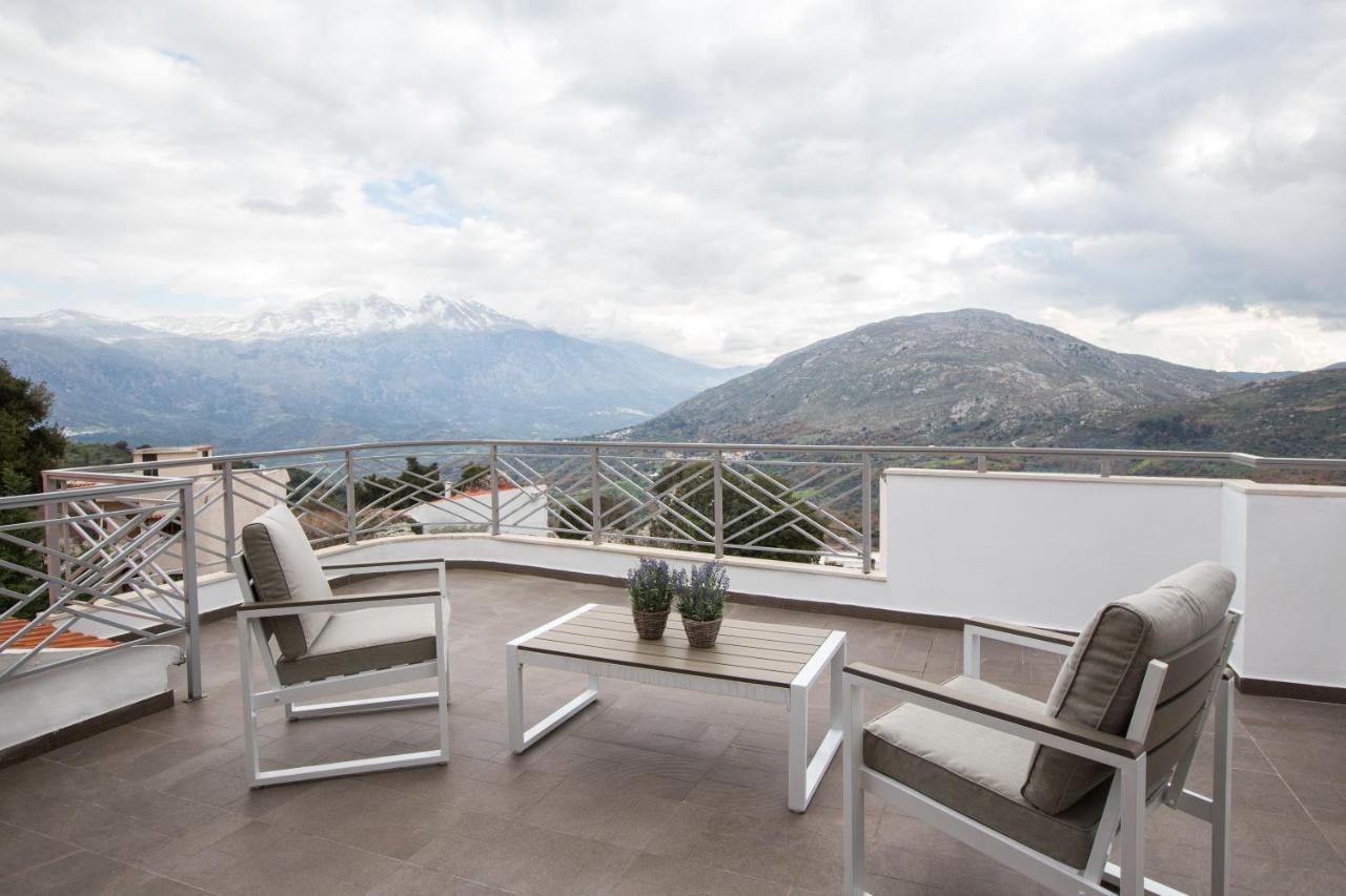 Villa Angelica Meronas Luaran gambar